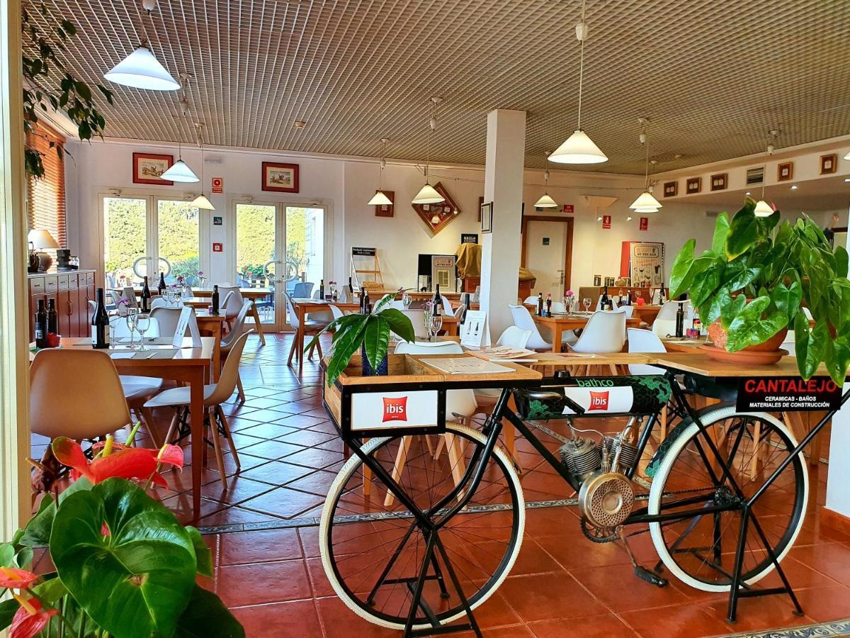 Отель Ibis Jerez De La Frontera Cadiz Экстерьер фото